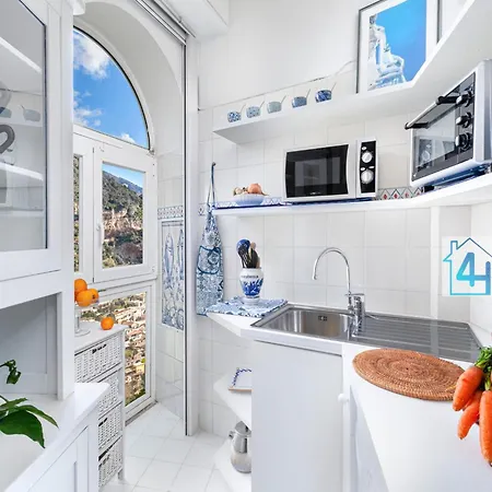 2 Bedroom In *