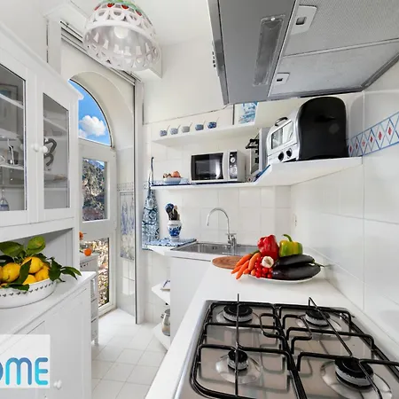 2 Bedroom In Positano
