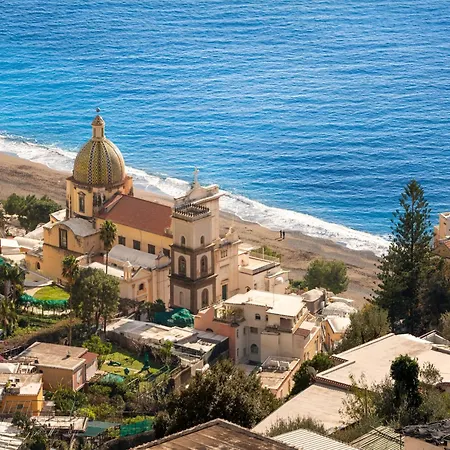 2 Bedroom In * Positano