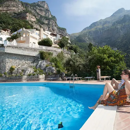 2 Bedroom In Apartment Positano